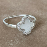 Cover Motif Ring